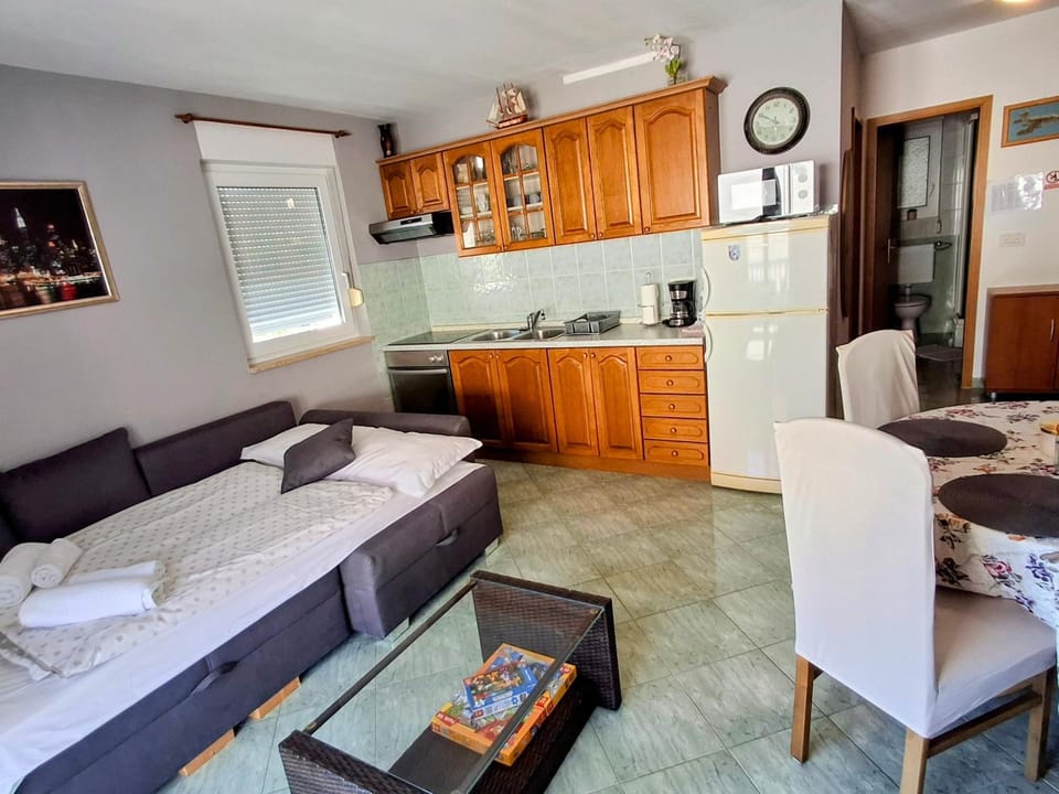Apartman Dino Apartment in Lika-Senj County