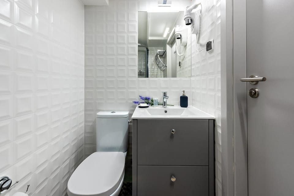 Toilet, Bathroom
