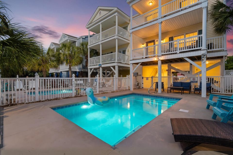 Property building, Balcony/Terrace, Seating area, Swimming pool, Sunset, furniture