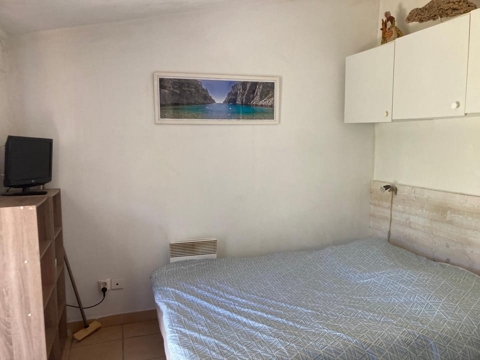 Joli studio GEMENOS Apartment in Gémenos