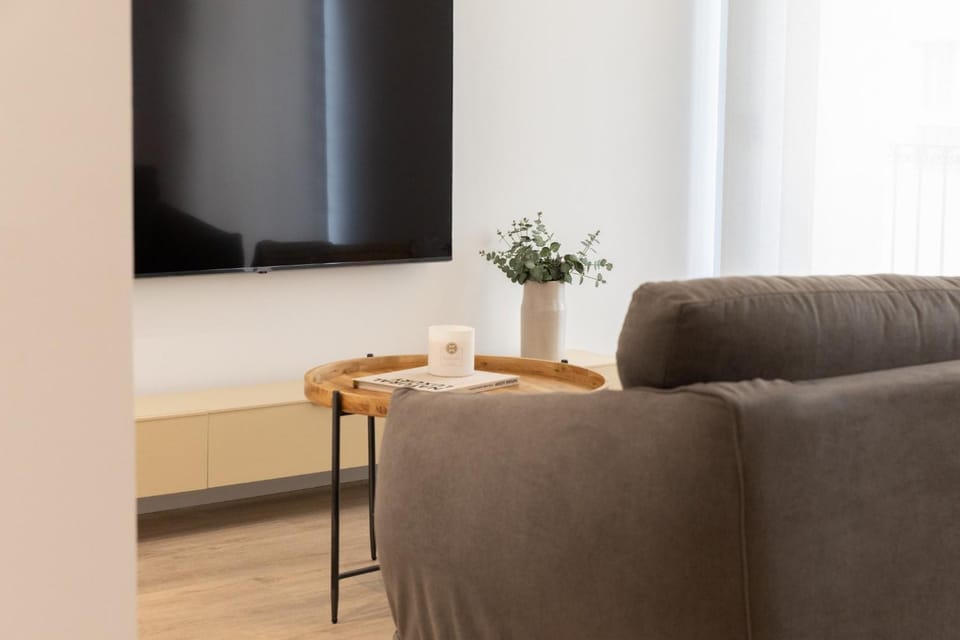 Communal lounge/ TV room, Living room