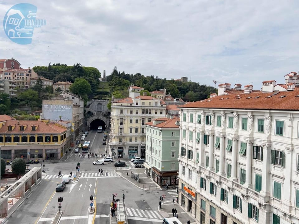 Carducci 29 Tirabora Short Rent Apartment in Trieste