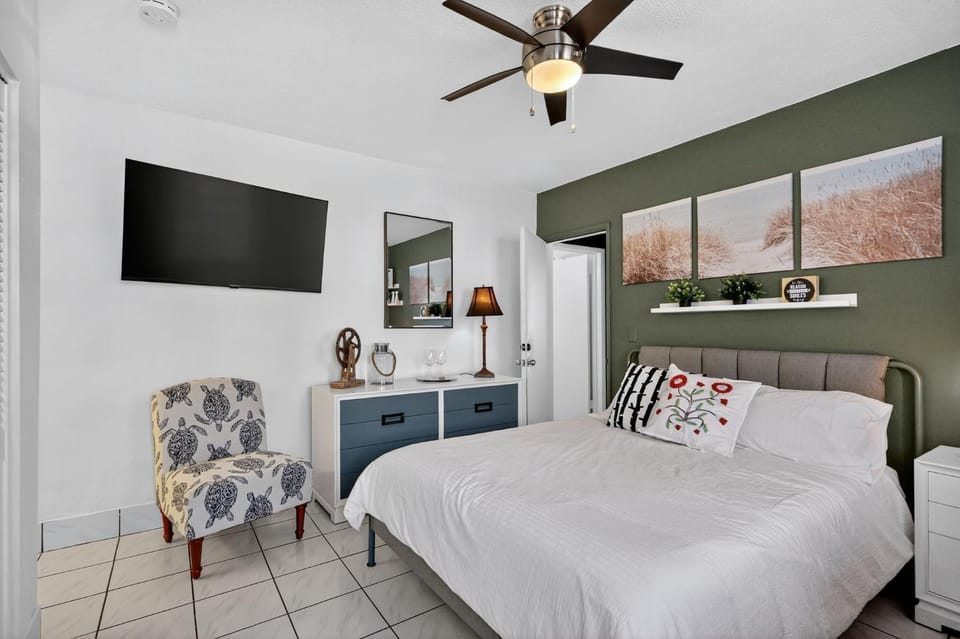 Hollywood Studio Apartment in Hollywood