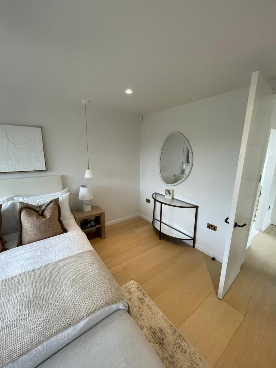 The Westmark Tower West End Gate, W2 Apartment in City of Westminster