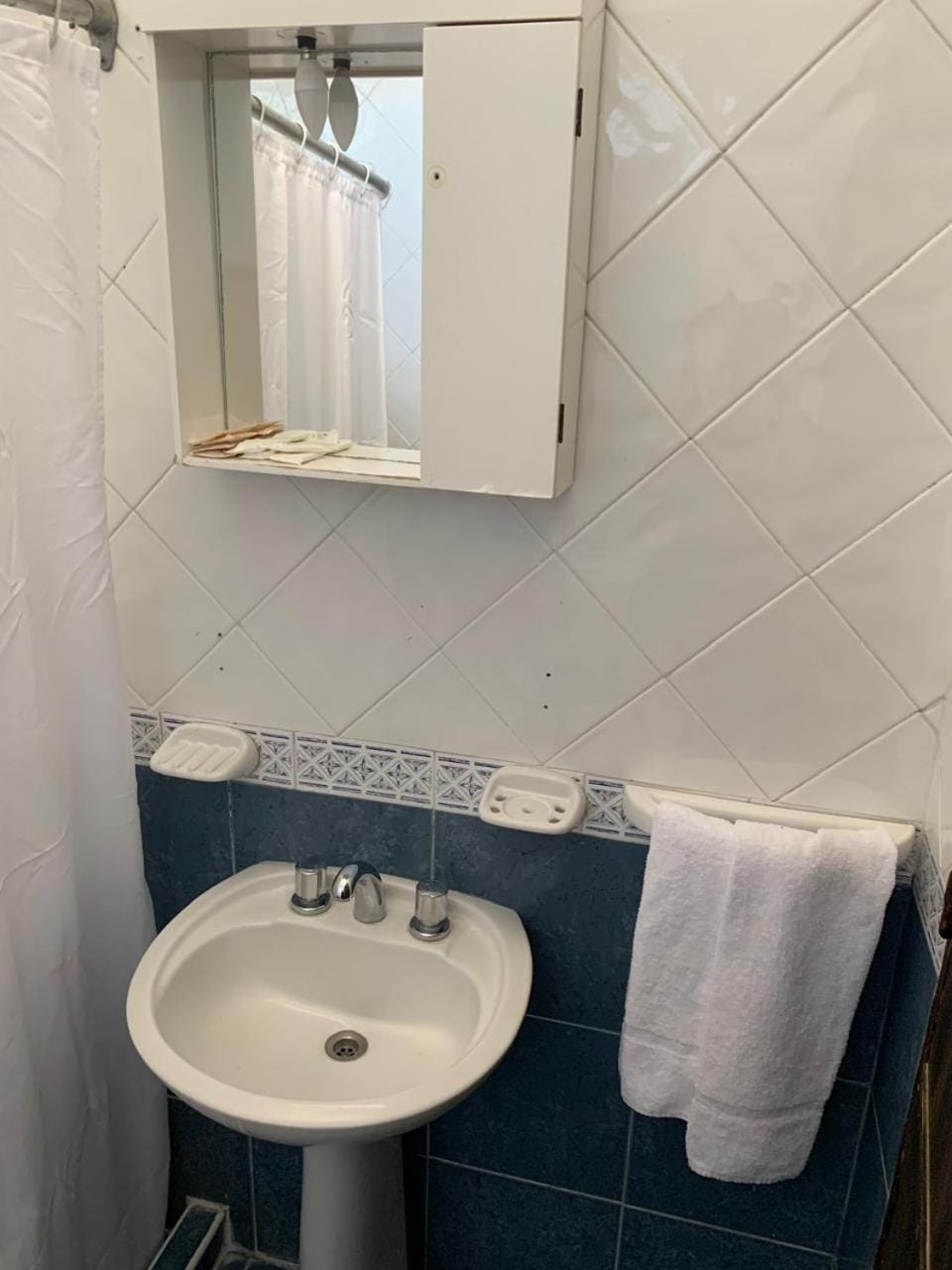 Bathroom, towels