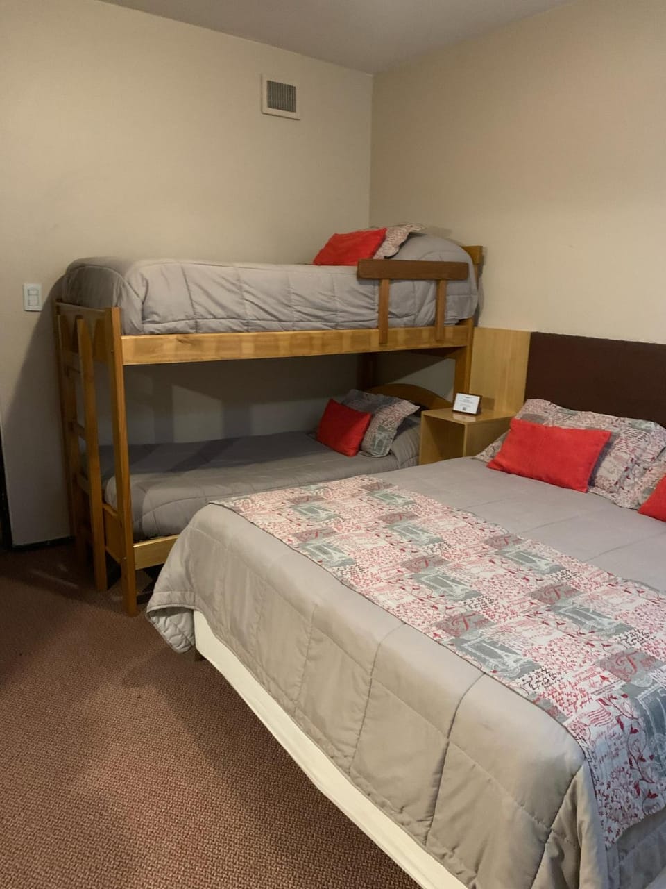 Bed, Photo of the whole room, Bedroom, bunk bed
