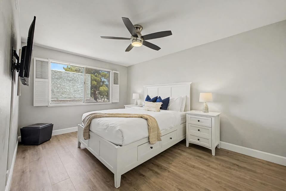 Camelback 352 Resort-Style Stay Near Old Town House in Scottsdale