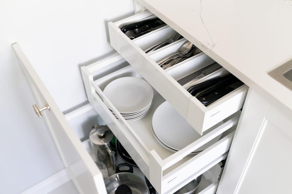 Kitchen or kitchenette, kitchen