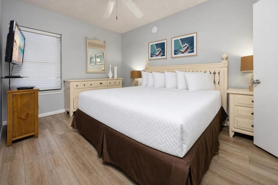 Phoenix X 205 condo Apartment in Ono Island