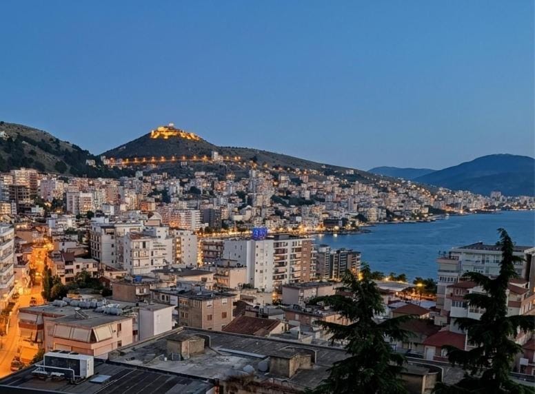 Natural landscape, View (from property/room), City view, Mountain view, Sea view
