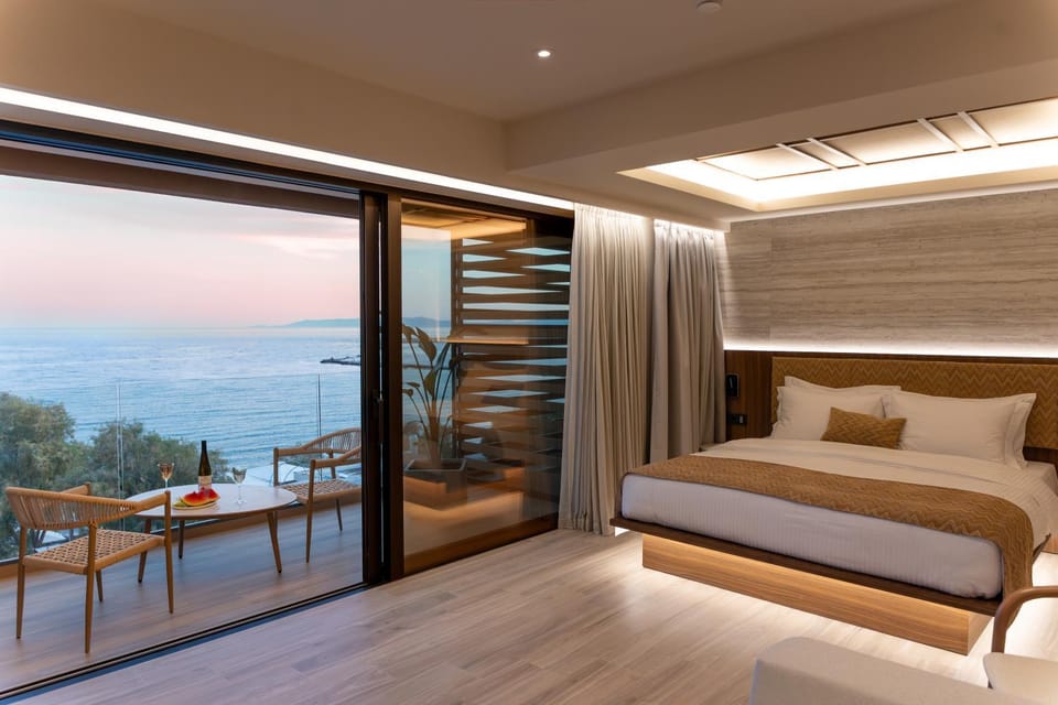Bed, Photo of the whole room, Sea view