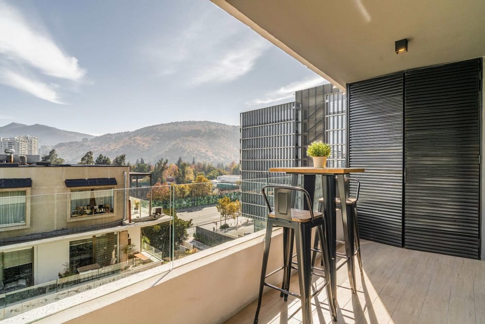 HOM I WiFi-AC I Alto Las Condes I Parking Gratis ET309A Apartment in Las Condes