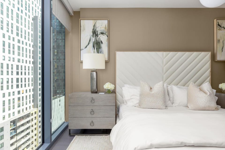 18th Floor - Soaring Sunset Apartment in Atlanta