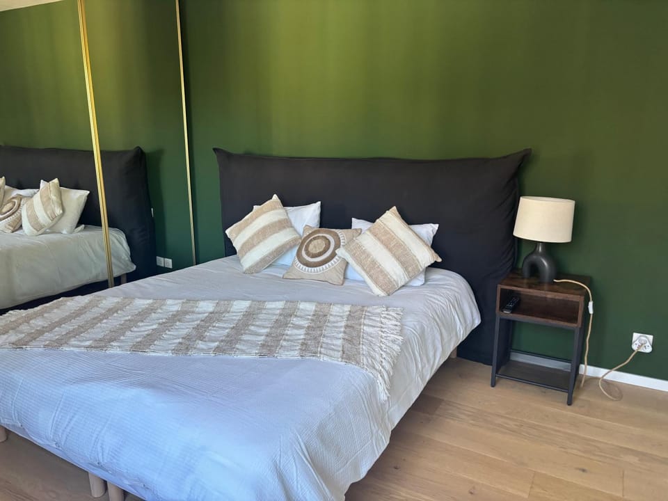 Appartement 2 chambres vue mer Apartment in Mougins