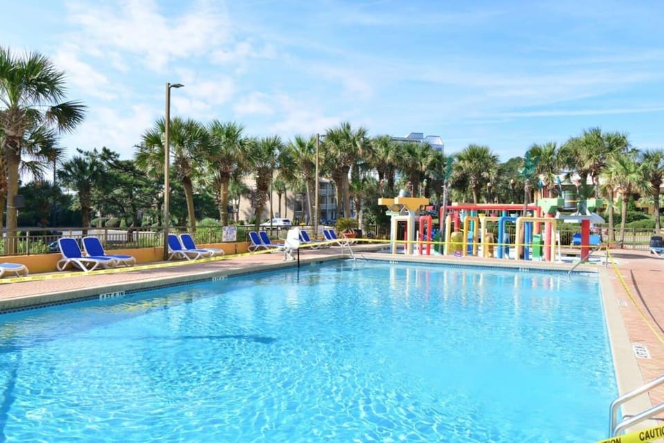 Shore Beats Working Oceanfront Resort Suite House in Myrtle Beach