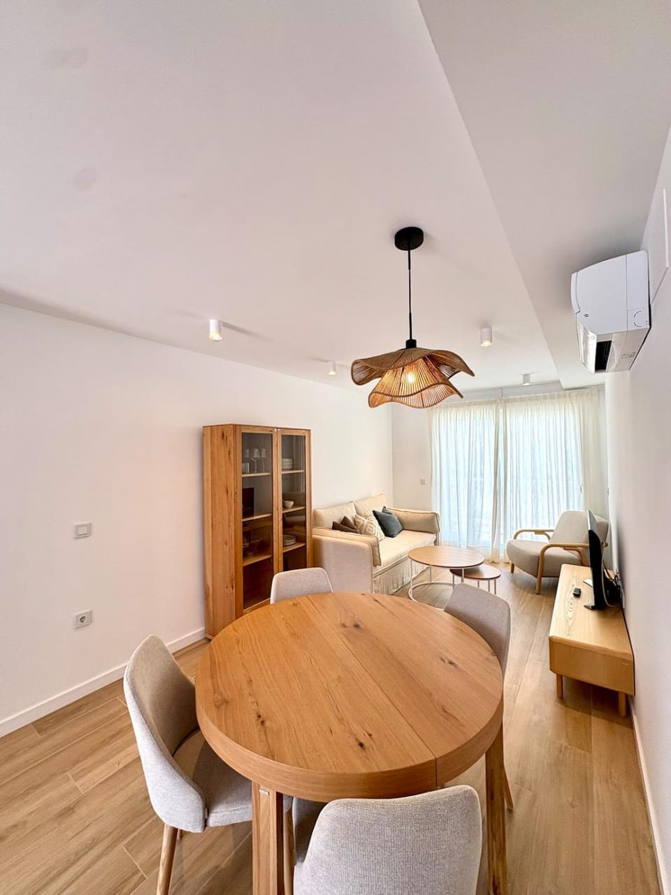 Kitchen or kitchenette, Living room, Dining area