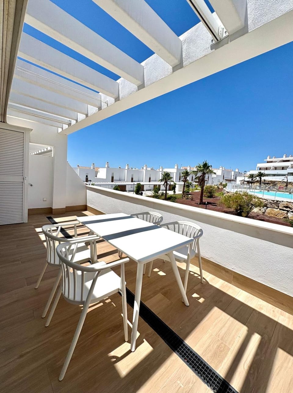 View (from property/room), Balcony/Terrace