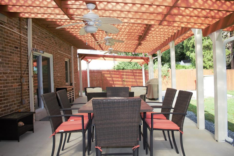 Patio, Living room, Dining area