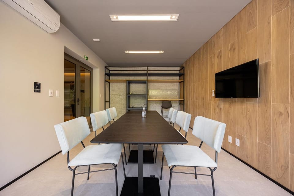 Meeting/conference room
