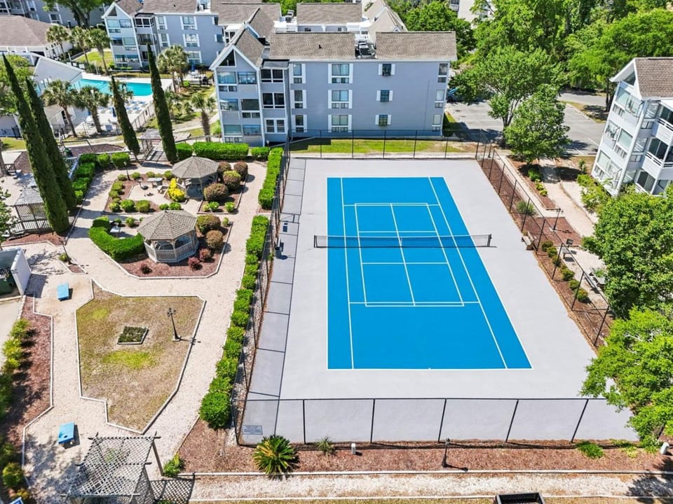 Arcadian Dunes 2BR Pool Walk to Ocean Apartment in South Carolina