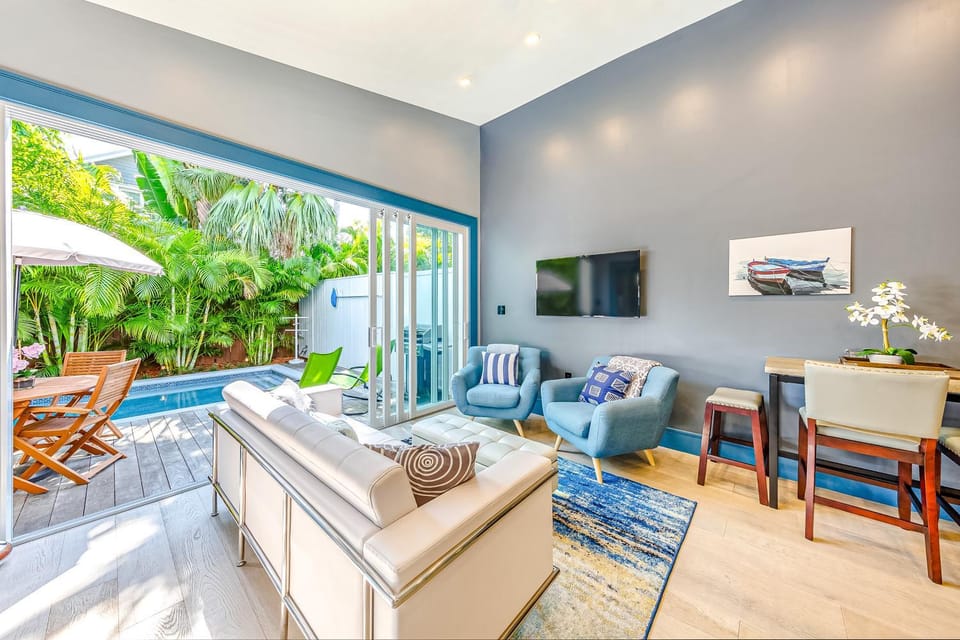 KW275aFLR Island Retreat House in Key West