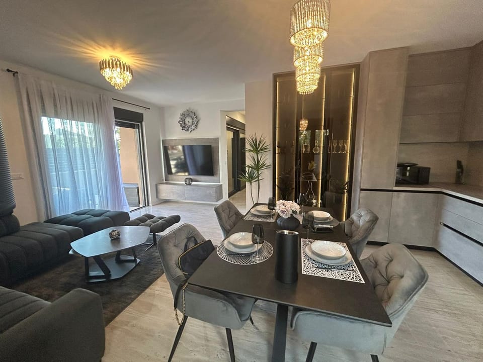 Lux Grey Zadar Apartment in Zadar