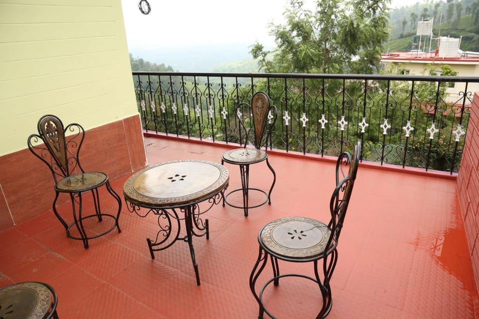 Property building, Balcony/Terrace