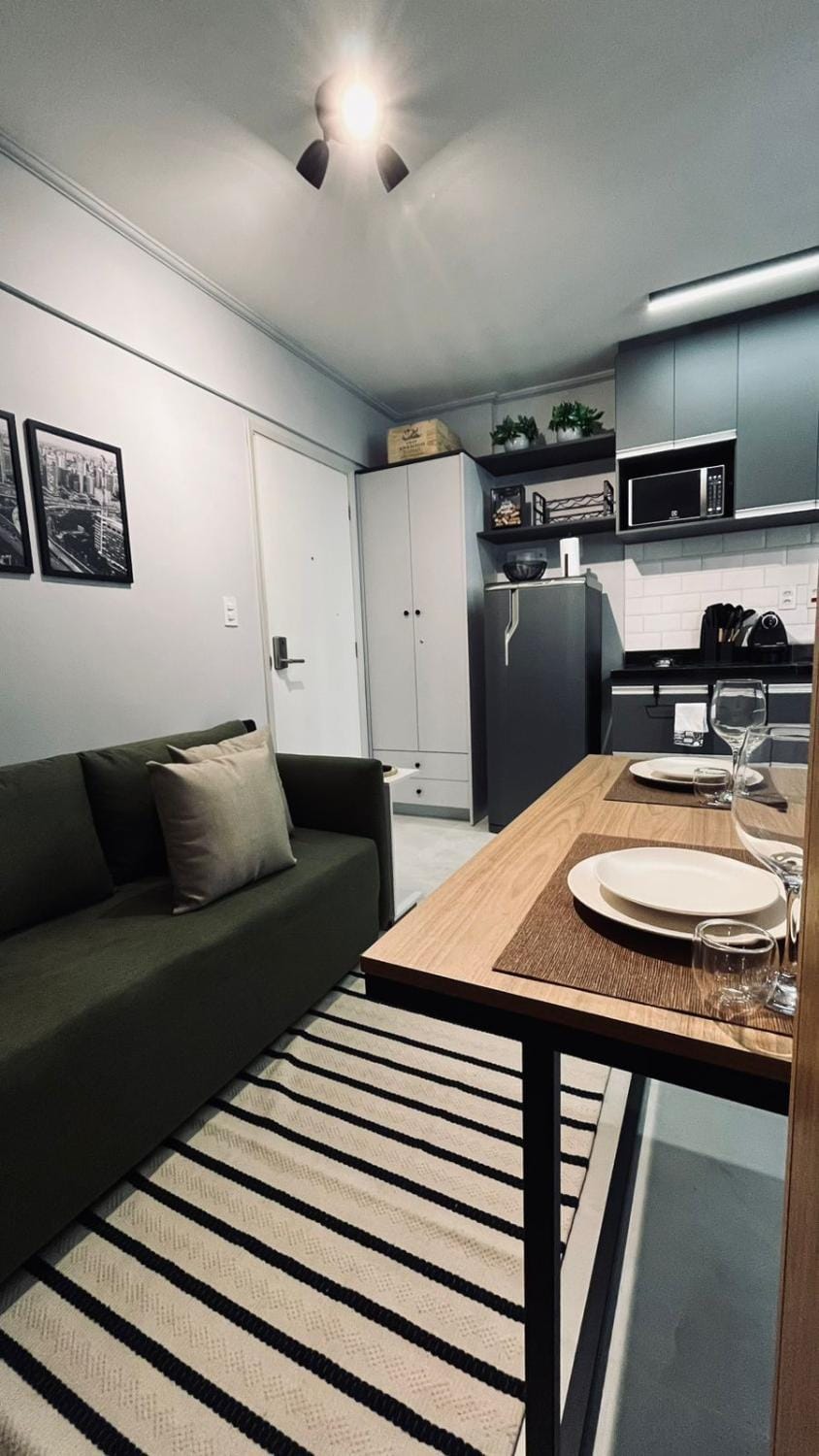 Dining area, Meals