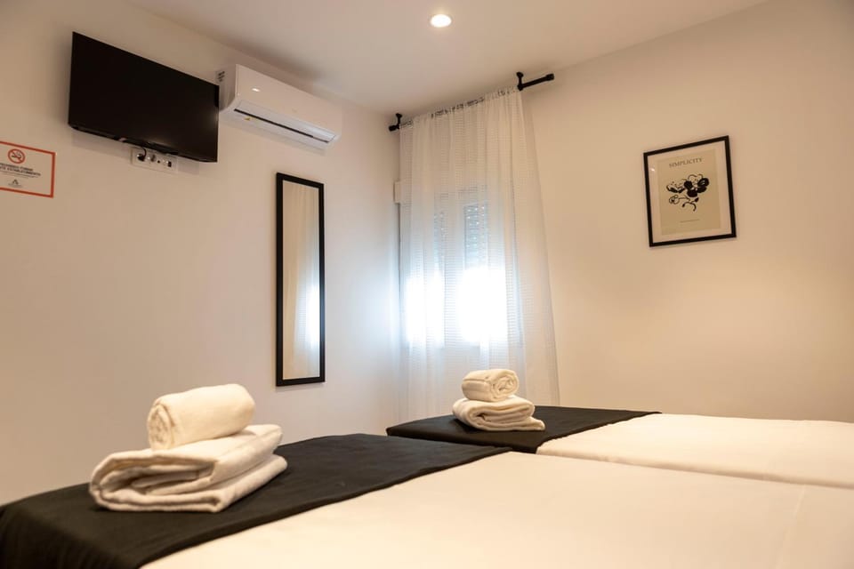 Alojamientos Carola Áurea Galindo, 45 Apartment in Castile-La Mancha