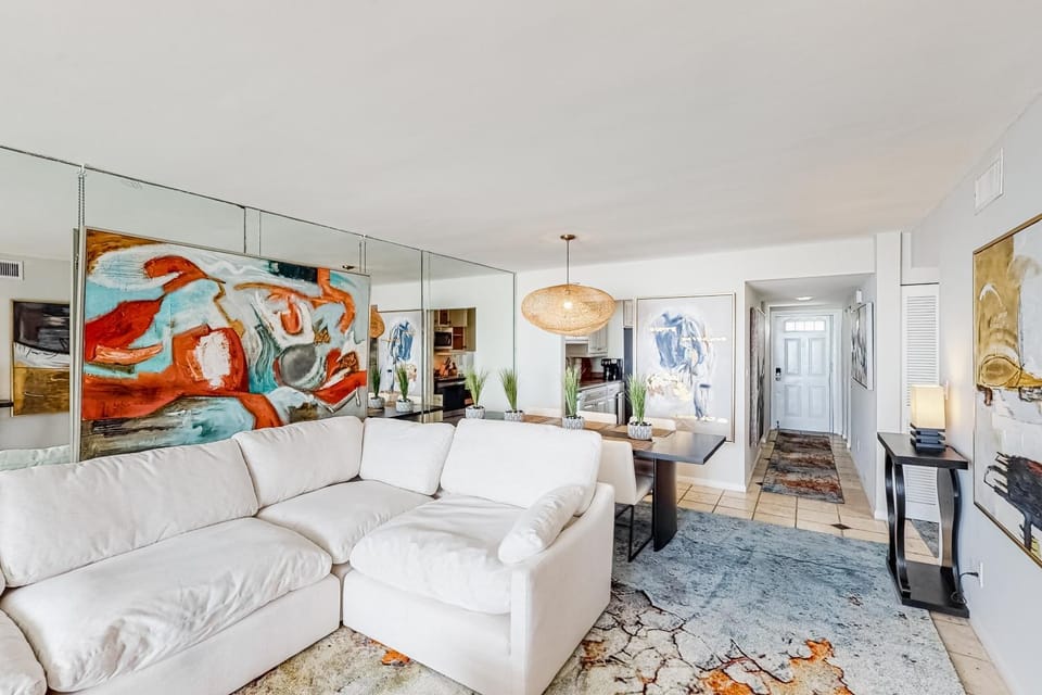 KW322FLR Color of the Keys House in Key West