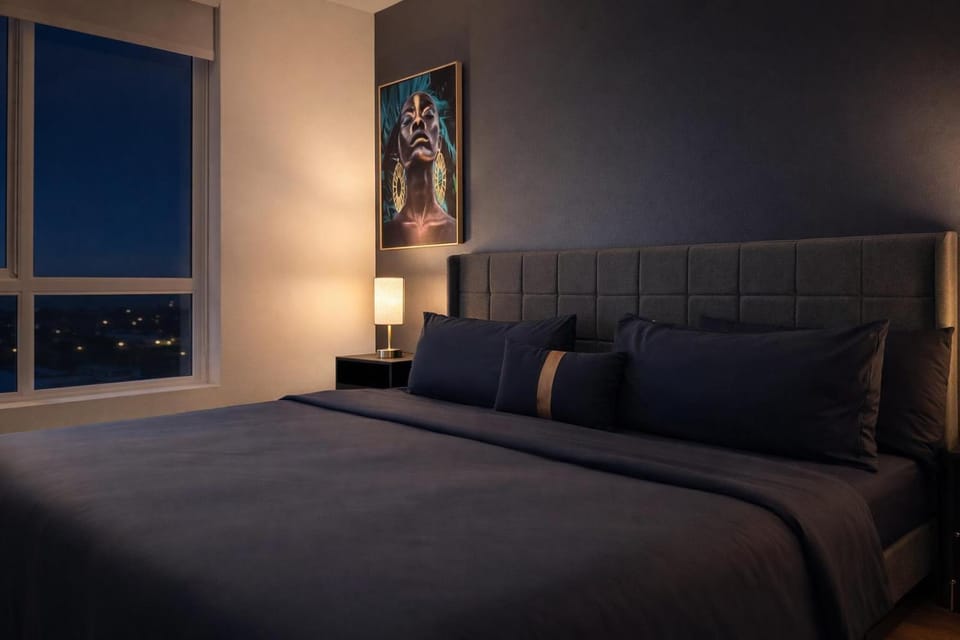 Bed, Photo of the whole room, Decorative detail, Bedroom