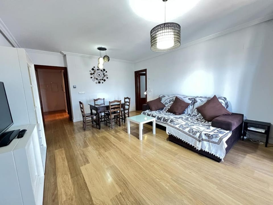 PUSHE Santa Fe Business & Culture Apartment in Andalusia