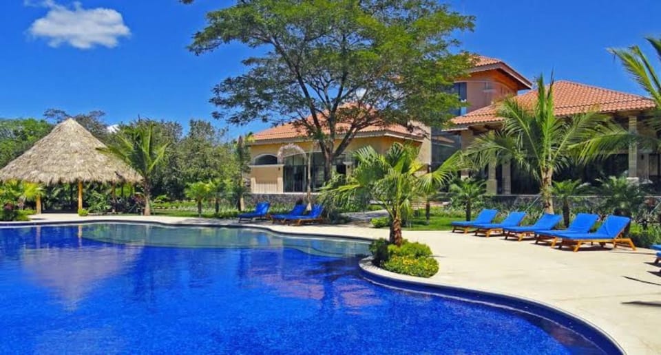 Fitness centre/facilities, Swimming pool