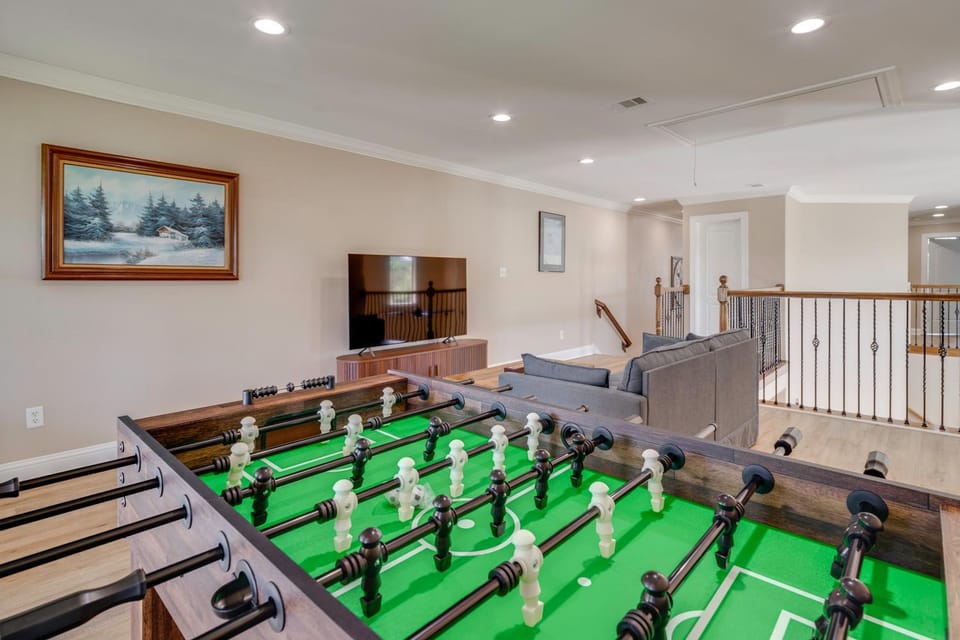 Boating, Fishing & Poolside Fun! Montgomery Escape House in Lake Conroe