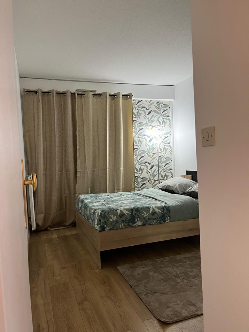 Appartement moderne lumineux avec vue verdure Apartment in Île-de-France