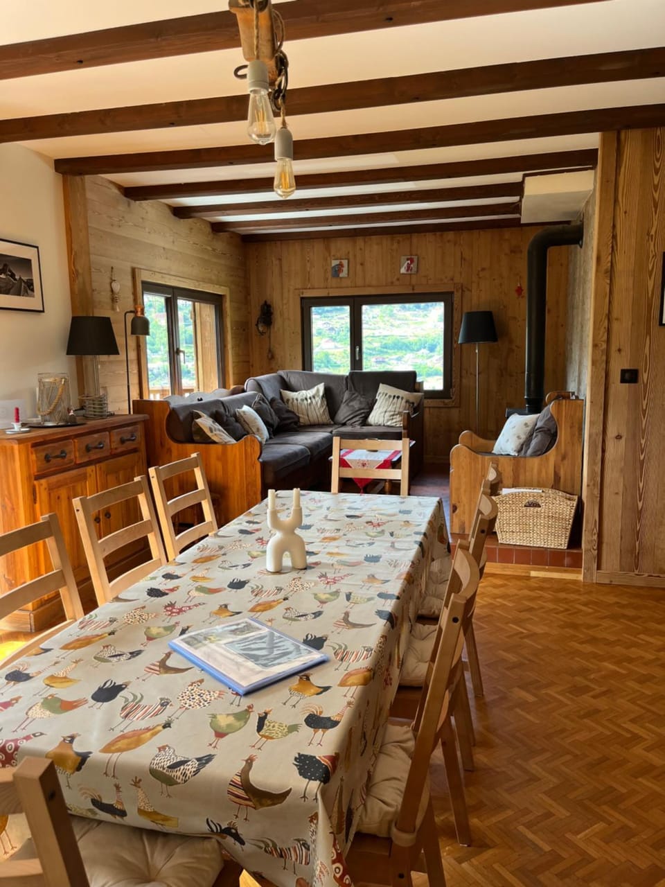 Living room, Dining area