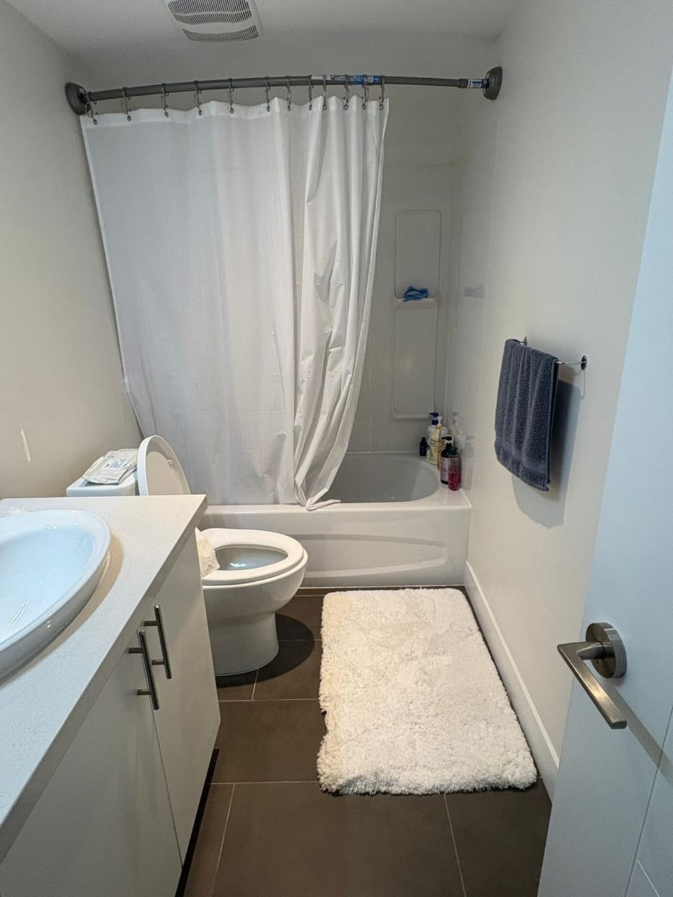 Basement suite Apartment in Pitt Meadows