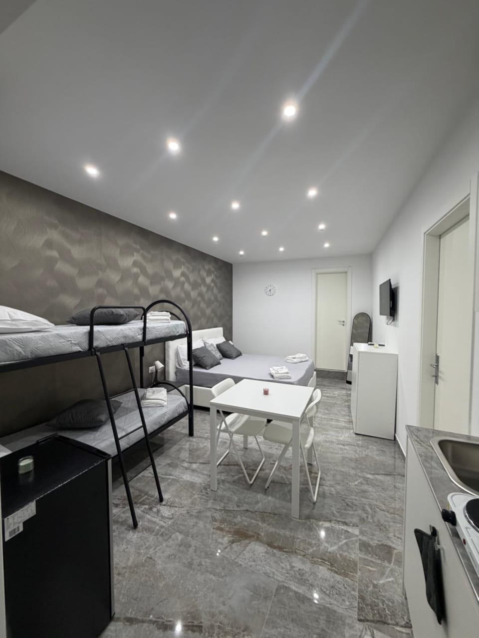 Sorrentino Apartments Chic Comfort Apartment in Naples