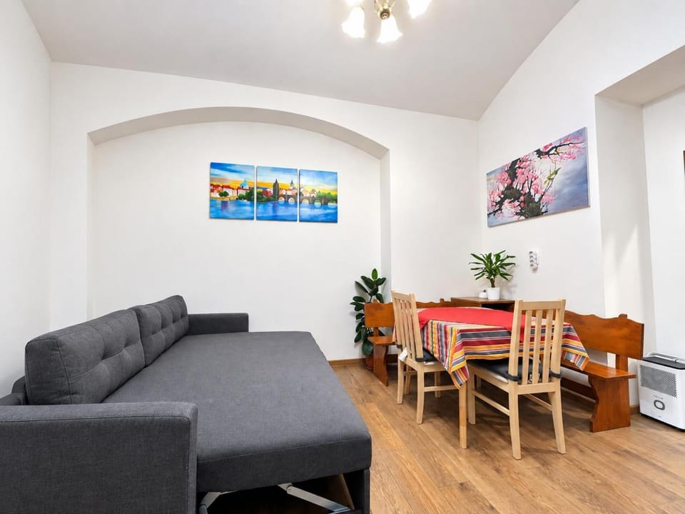 2BR Apartment near City Center Quiet and Cozy Stay Apartment in Prague