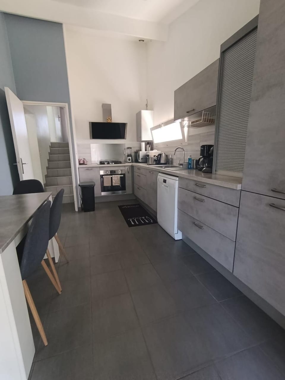 Maison 3 Ch - Parking - Proche Gare - Jardin - Clim Apartment in Chartres