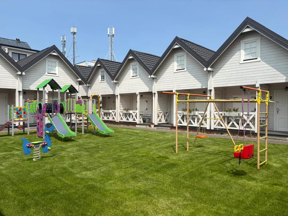 Children play ground, Area and facilities
