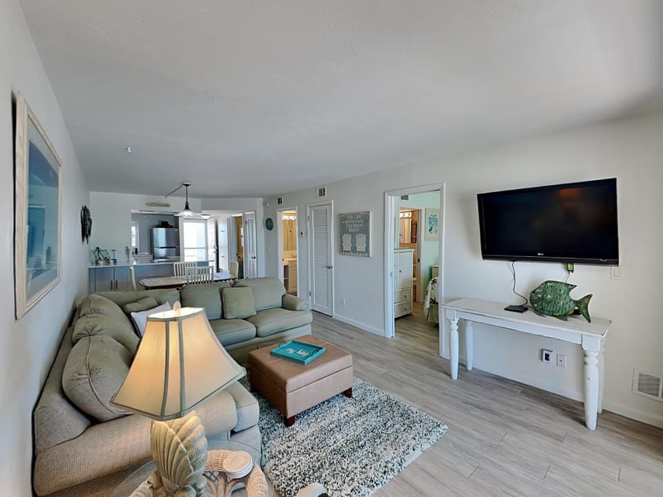 Pointe South 302 Apartment in Estero Island