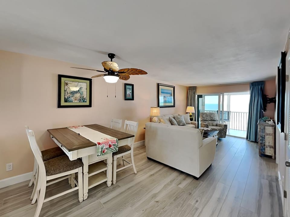 Pointe South 503 Apartment in Estero Island