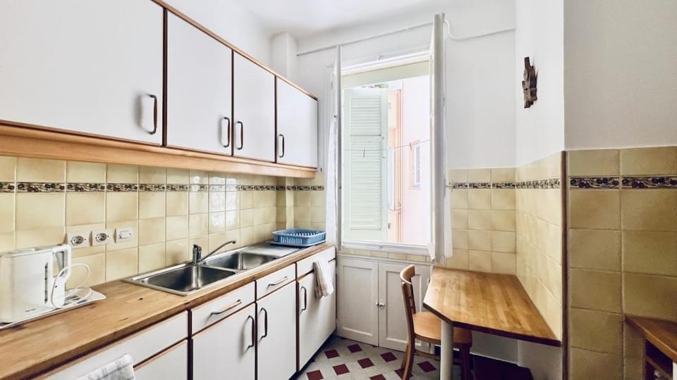 T2 proche gare, plein centre ville Antibes Apartment in Antibes