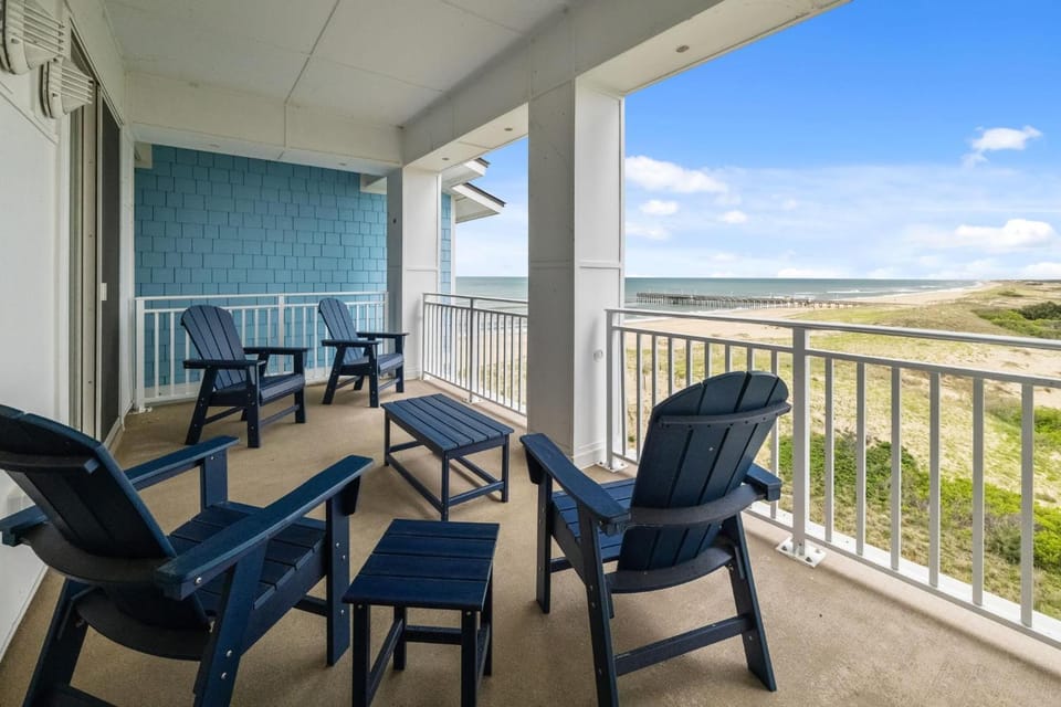 Baysically Beachy - Penthouse 413B House in Sandbridge