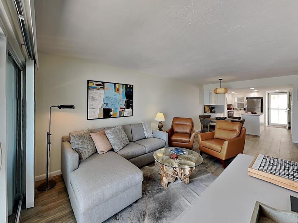Pointe South 306 Apartment in Estero Island