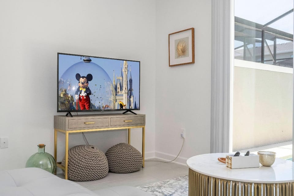 Communal lounge/ TV room, Living room, Area and facilities