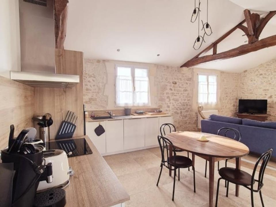 Gîte chaleureux proche Rochefort - 4 pers. - FR-1-879-2 House in Nouvelle-Aquitaine