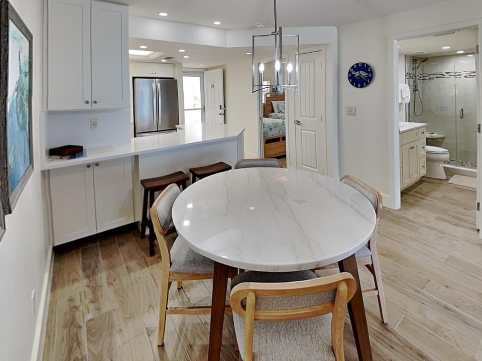Pointe South 506 Apartment in Estero Island