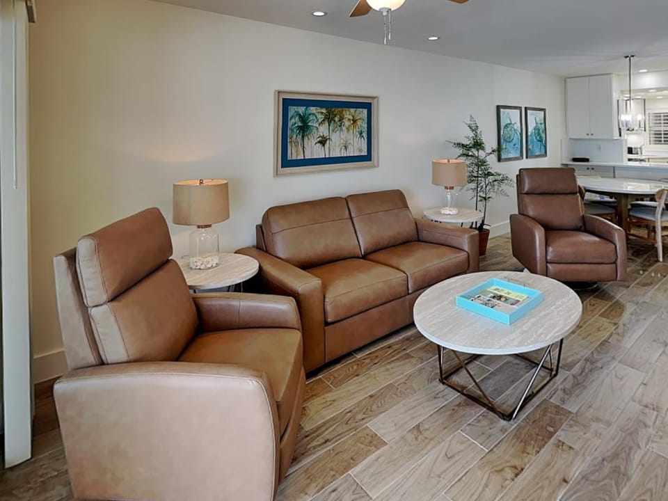 Pointe South 506 Apartment in Estero Island